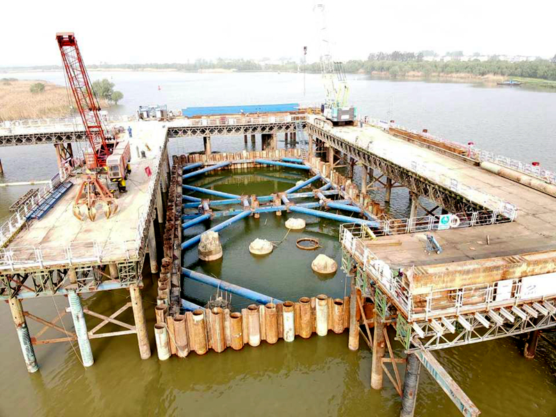 蚌埠日?qǐng)?bào):G206線渦河八橋主墩首個(gè)鋼圍堰合龍3