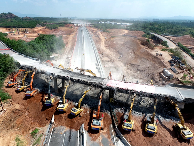 歷時17小時，上饒東樞紐互通項目橋梁拆除圓滿完成3